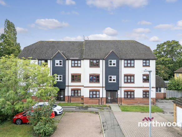1 bed property, in Bounderby Grove, £169,000