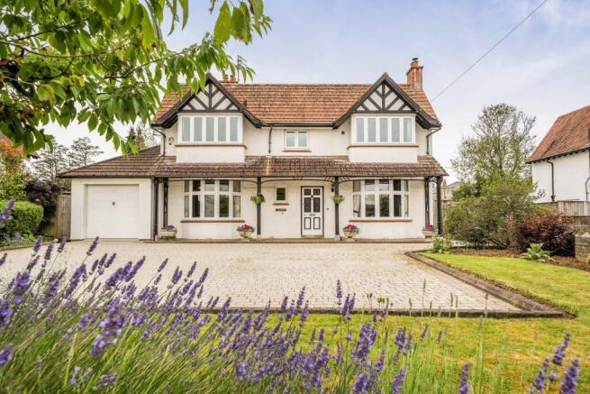 4 bed property, in Rodden Road, £825,000