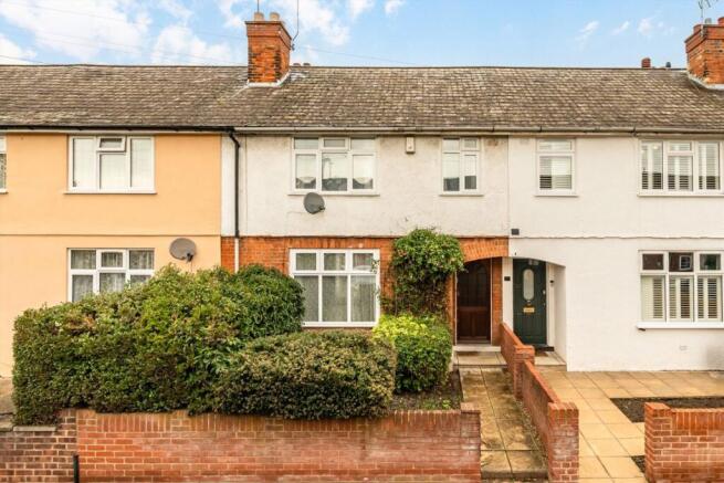 3 bed property, in Dawnay Road, £925,000