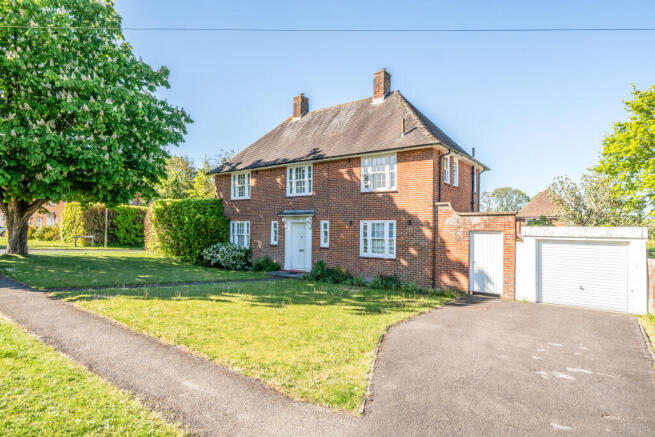 3 bed property, in West Road, £650,000