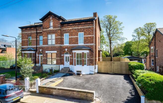6 bed property, in Highfield Avenue, £1,195,000