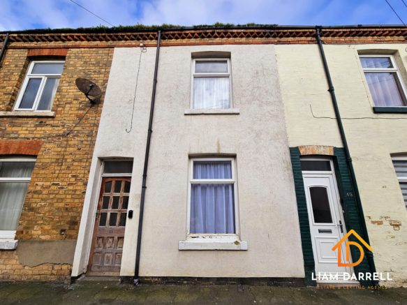 2 bed property, in Nelson Street, £90,000