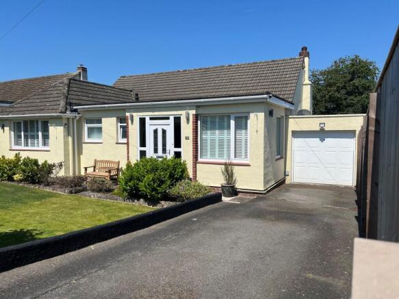 3 bed property, in Lincombes, £550,000