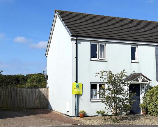 3 bed property, in Prasow Pyski, £340,000