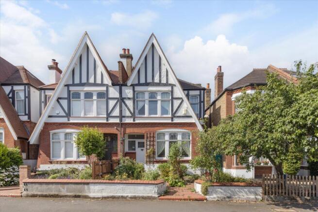 6 bed property, in Woodwarde Road, £1,750,000