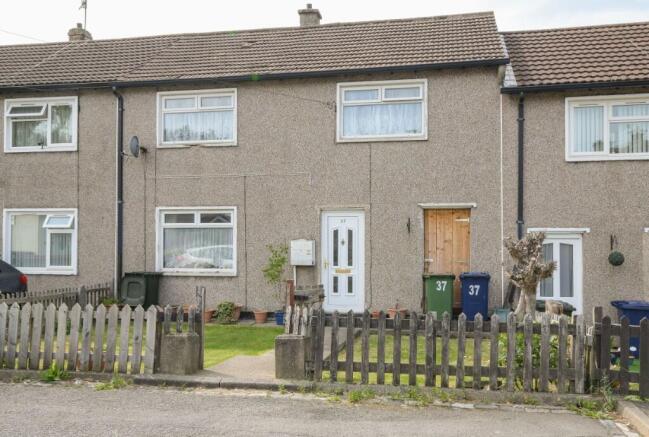 3 bed property, in Grange Estate, £67,000