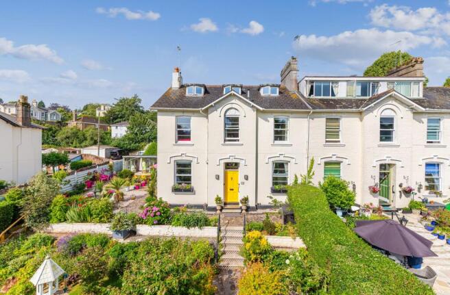 6 bed property, in Chelston, £650,000