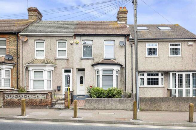 3 bed property, in London Road, £325,000