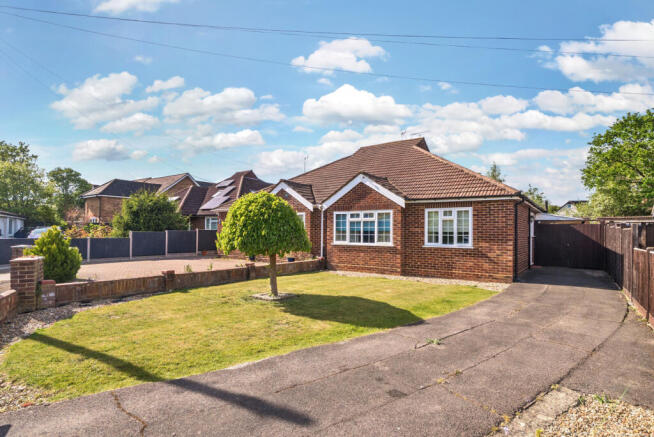 2 bed property, in Audley Close, £525,000