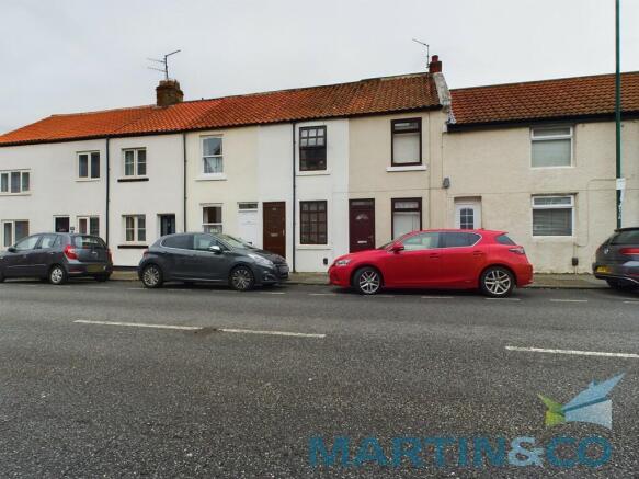 1 bed property, in Church Street, £90,000