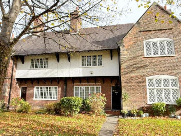 3 bed property, in King Georges Drive, £180,000