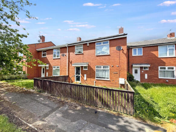 3 bed property, in Emerson Court, £45,000