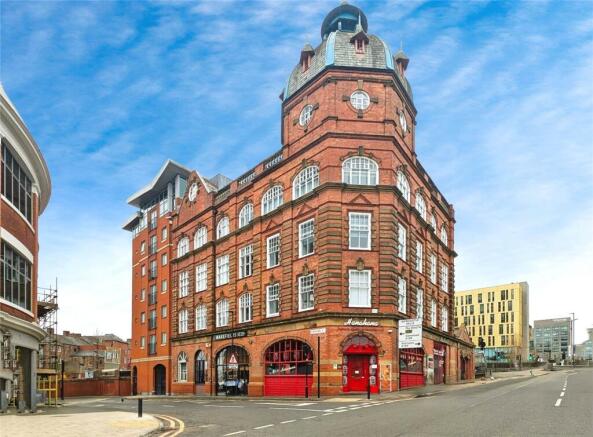 1 bed property, in Printworks, £80,000