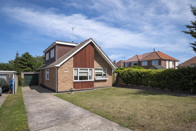 4 bed property, in The Pastures, £380,000