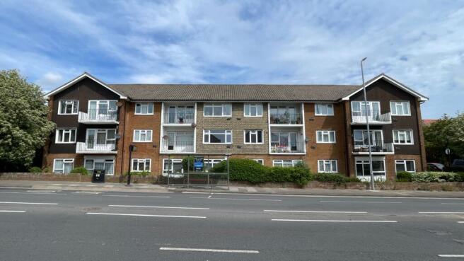 1 bed property, in Flat 20, £80,000
