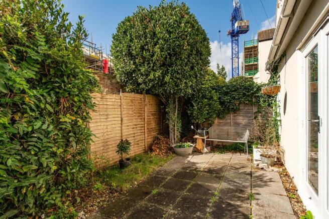 1 bed property, in College Road, £270,000