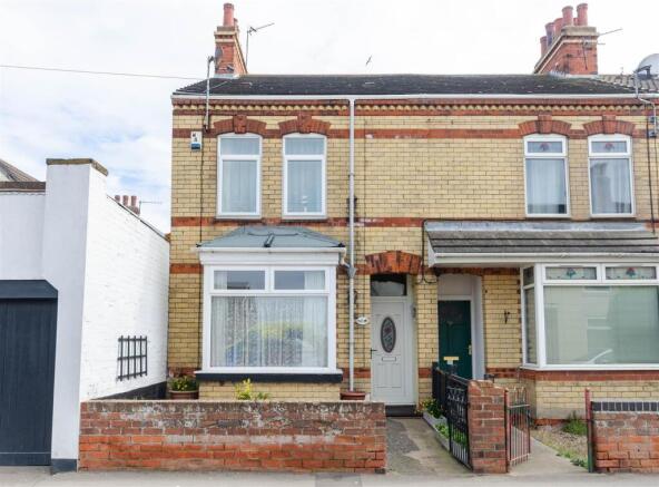 3 bed property, in Arthur Street, £100,000