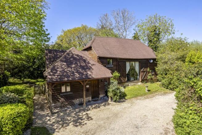 4 bed property, in Amberley Close, £1,100,000
