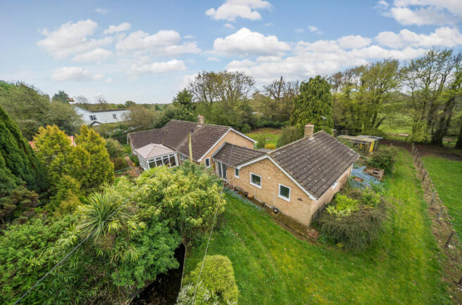 4 bed property, in Goatacre Road, £995,000