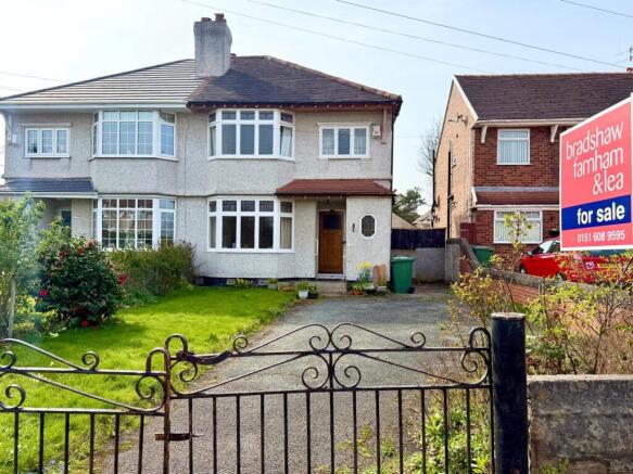 3 bed property, in Bebington Road, £180,000