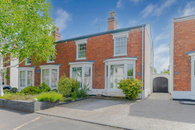3 bed property, in Frederick Road, £930,000