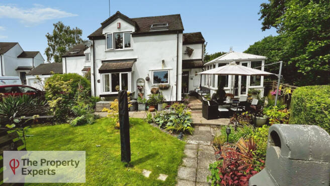 3 bed property, in Church Park, £300,000