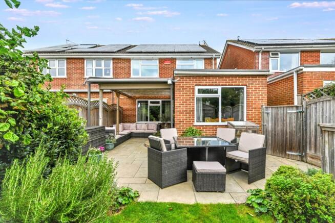 3 bed property, in Shalmsford Street, £375,000