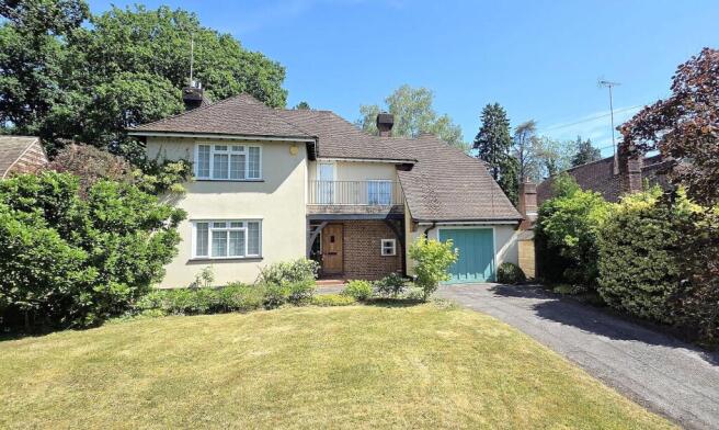4 bed property, in Brook Lane, £1,150,000