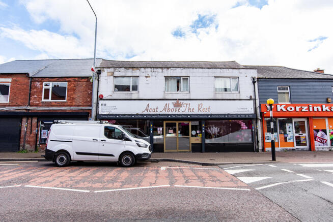 5 bed property, in Outram Street, £300,000