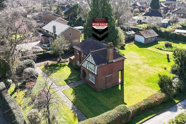 4 bed property, in Biddulph Road, £700,000