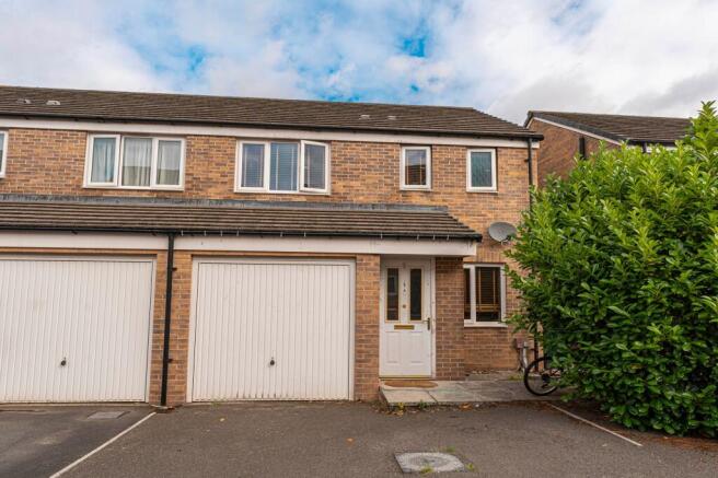 3 bed property, in Charger Street, £275,000