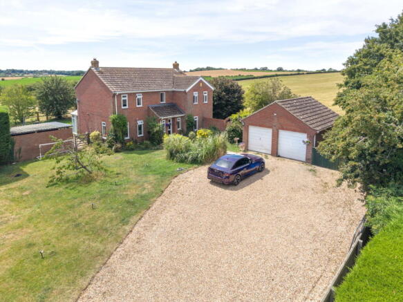 4 bed property, in 11 Gullivers Lane, £750,000