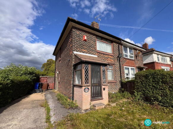 2 bed property, in Barrie Crescent, £105,000