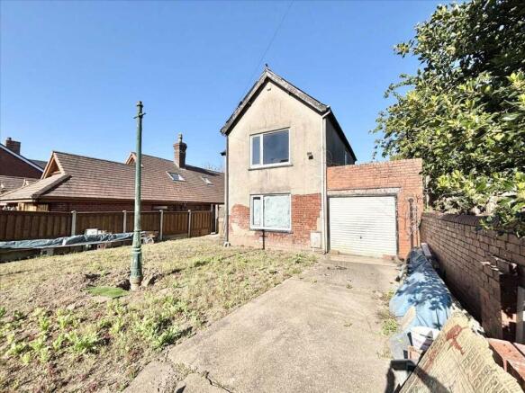 3 bed property, in Welbeck Street, £135,000
