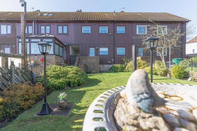 3 bed property, in Balbedie Avenue, £114,950
