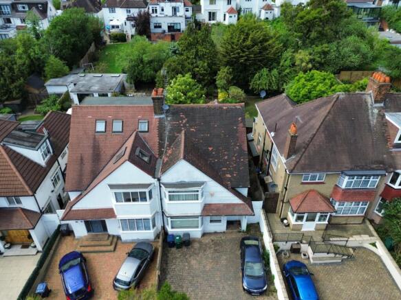 4 bed property, in The Vale, £1,000,000