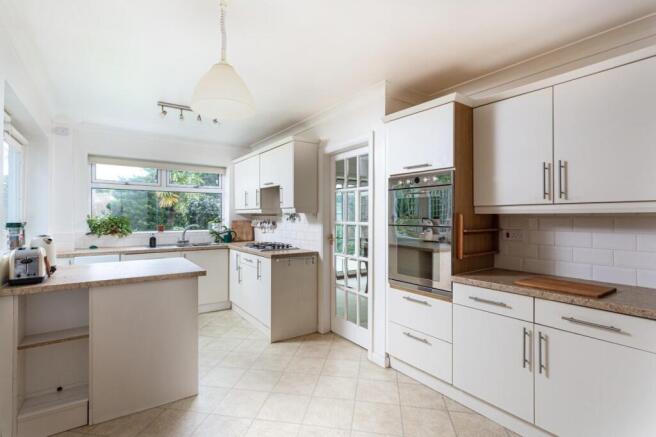 3 bed property, in College Road, £525,000