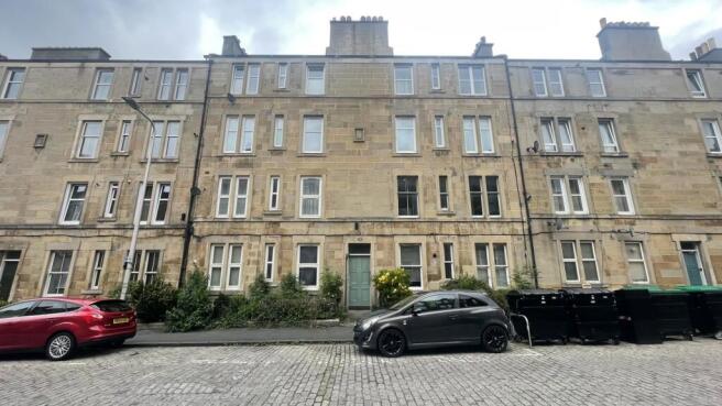 1 bed property, in Downfield Place, £135,000
