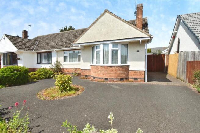 2 bed property, in Sussex Road, £210,000