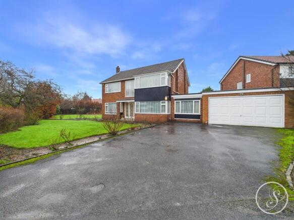 4 bed property, in Primley Park Crescent, £685,000