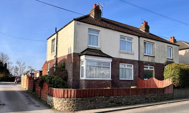 3 bed property, in Harmby Road, £250,000