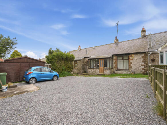 3 bed property, in 6 New Midland Cottage, £100,000