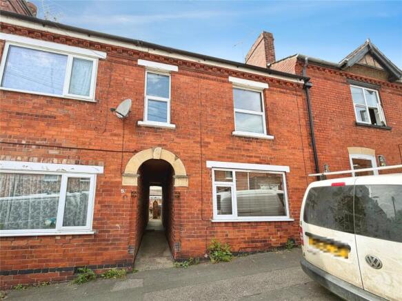 3 bed property, in Toronto Street, £120,000