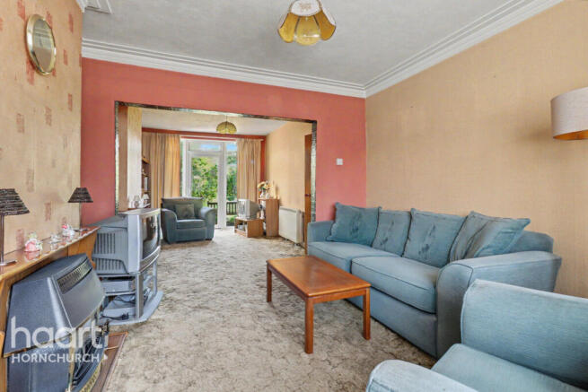 3 bed property, in Albany Road, £525,000