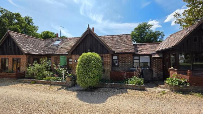 3 bed property, in Beach House Lane, £650,000