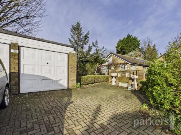 3 bed property, in Beech Road, £450,000