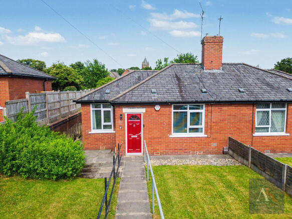 1 bed property, in Birch Avenue, £125,000