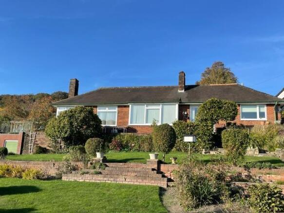 2 bed property, in Briestfield Road, £347,500