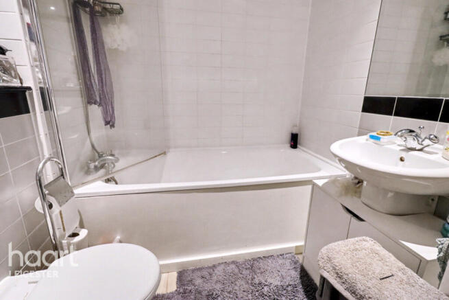 1 bed property, in Colton Square, £75,000