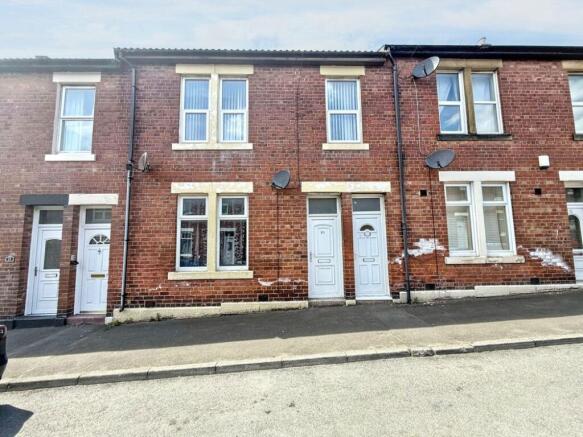 2 bed property, in Barrasford Street, £38,000